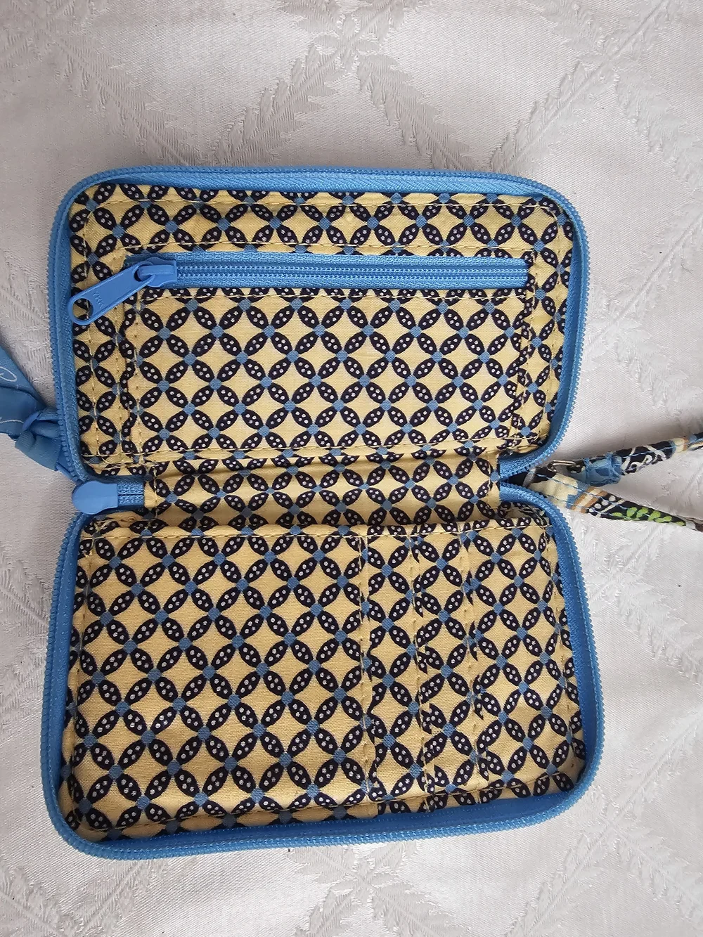 Vera Bradley Blue Floral Quilted Wristlet Wallet In Bali Blue